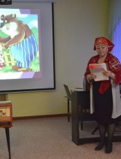 15 апреля музыкальный работник Свищёва Анастасия Юрьевна дала мастер-класс для педагогов тему: «Театрализованные игры»