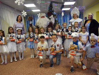 23 декабря прошёл новогодний утренник у воспитанников подготовительной группы по мотивам сказки «Морозко»