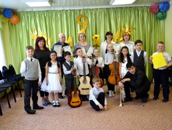 Детская музыкальная школа в гостях у дошколят
