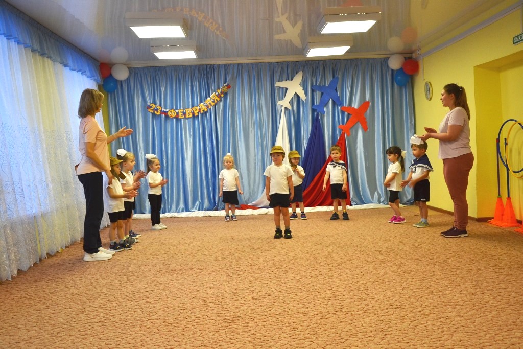 Сегодня у наших воспитанников 2 младшей группы прошли спортивные соревнования, посвящённые Дню защитника Отечества